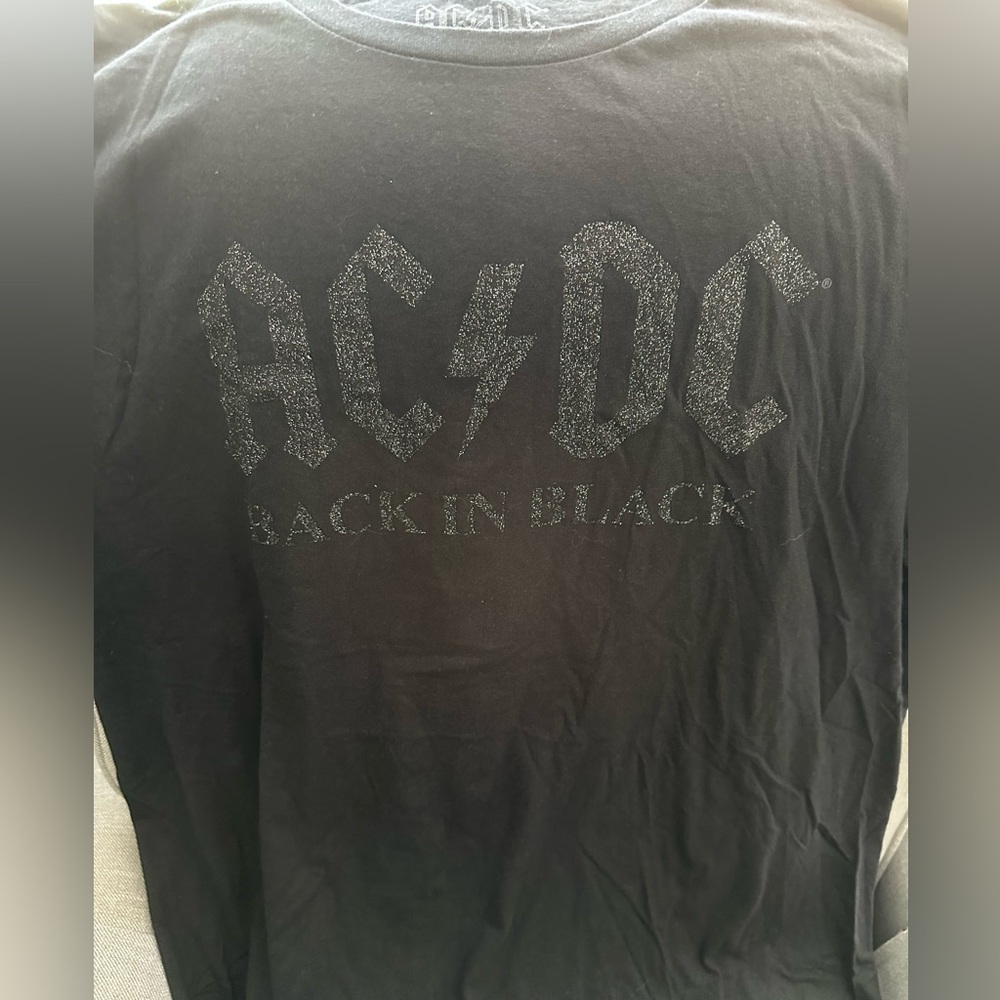 AC/DC Back in Black Band T-Shirt Size L